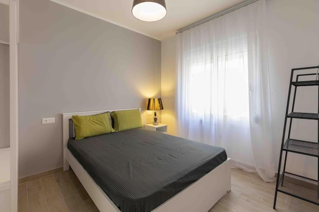Luxury Cozy Appartment In The City Center Rhodes City Екстер'єр фото